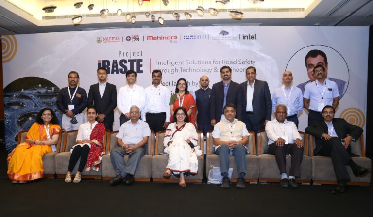 Shri Nitin Gadkari at launch event